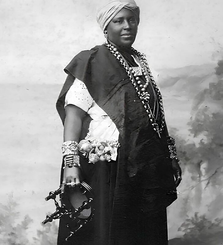 Retrato de mulher negra com joias de crioula, Bahia, século XIX. Imagem da exposição Dona Fulô e Outras Joias Negras.
